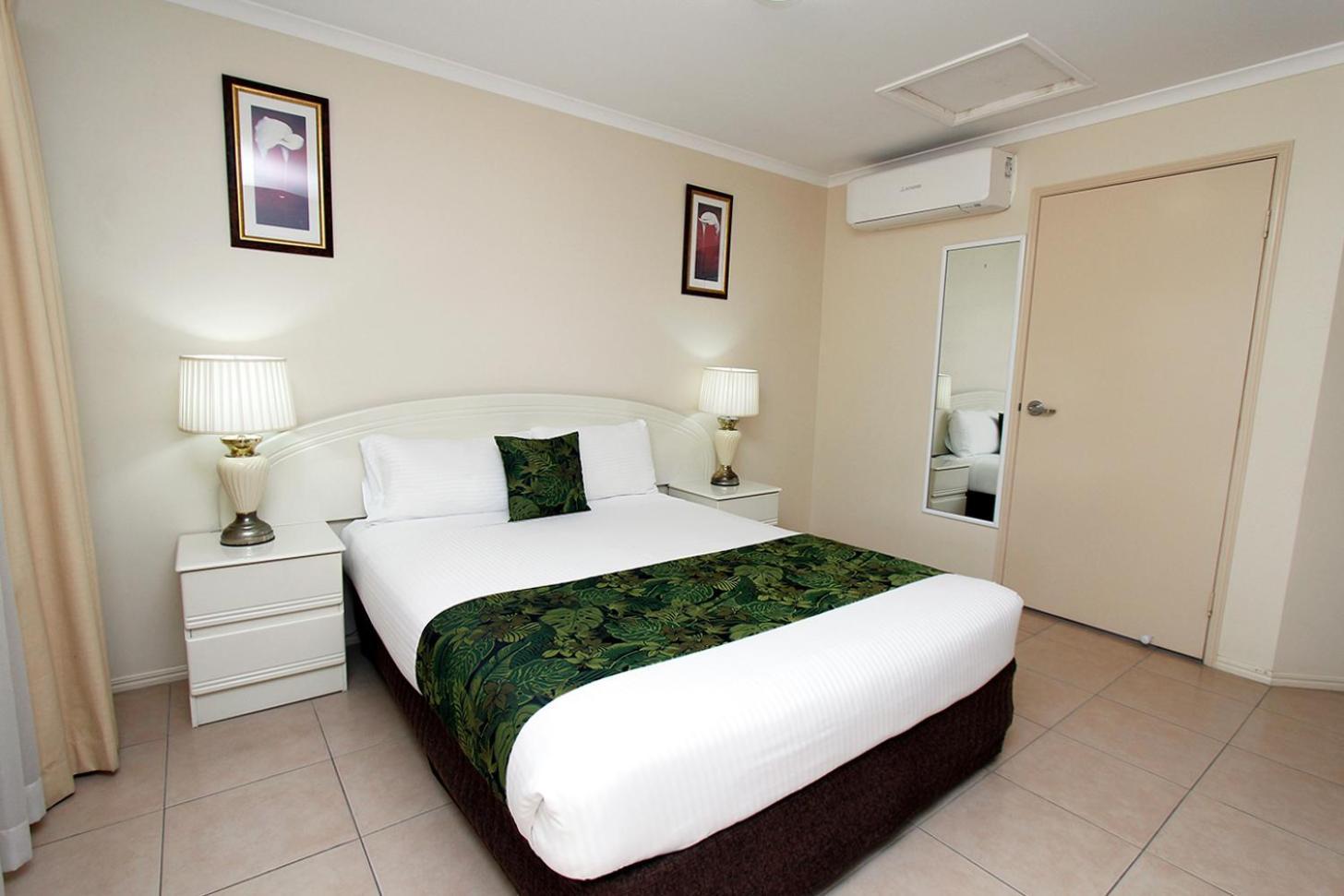 The Palms Motel Chinchilla Eksteriør billede